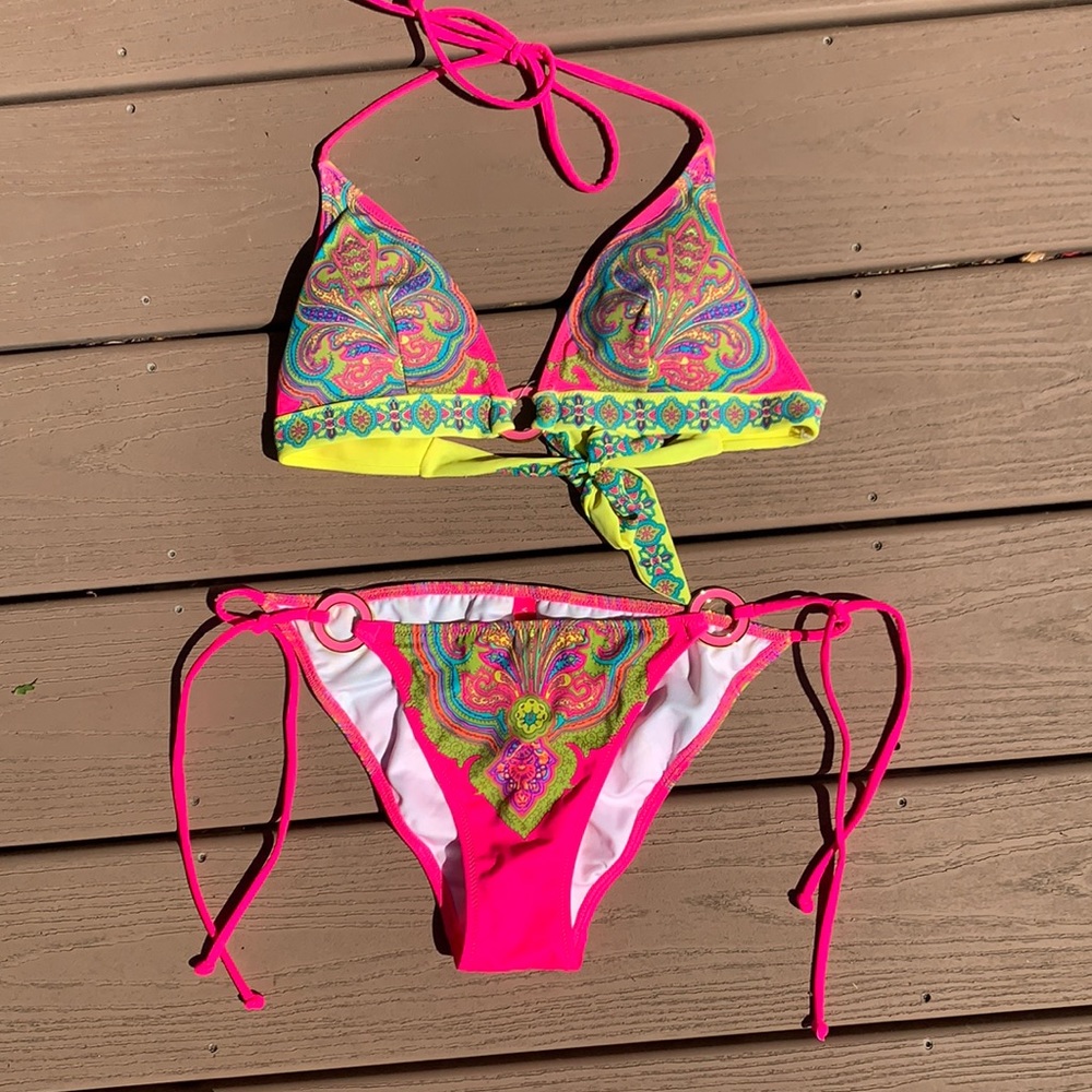 Victoria’s Secret Bikini Set